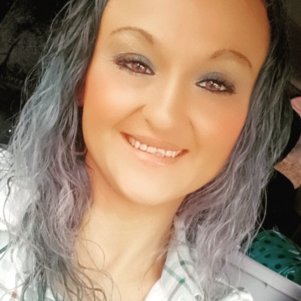 Meet your Posher, Renee